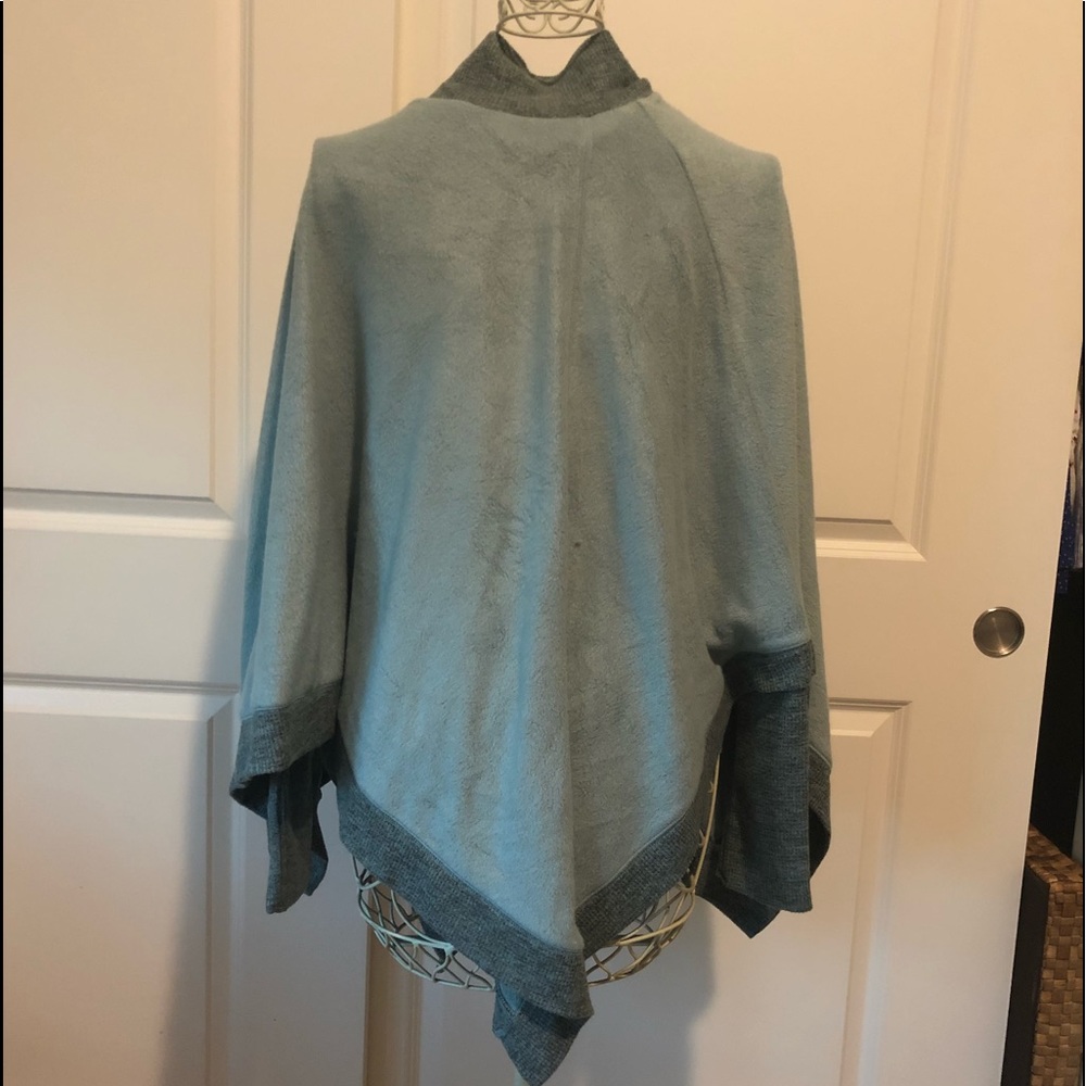 Free people Poncho